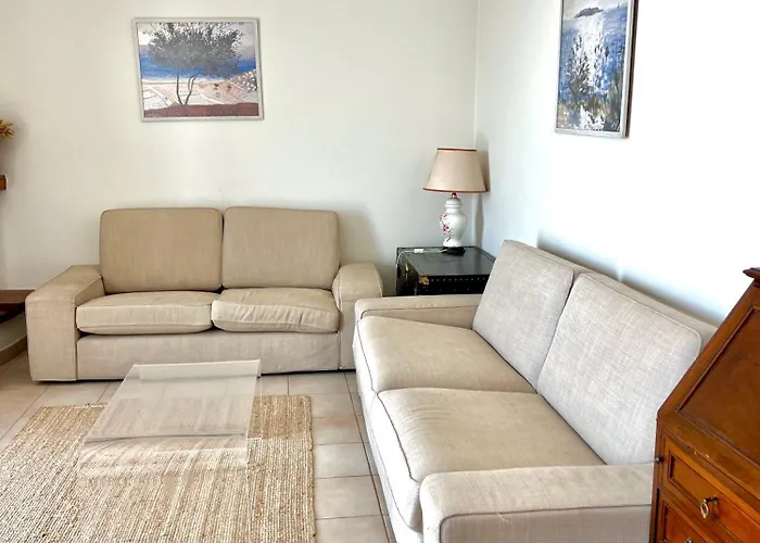 Theros Appartement *